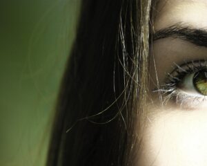 Comment bien se maquiller les yeux pour une soirée ?